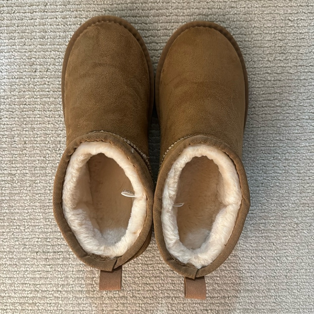 Ultra mini uggs